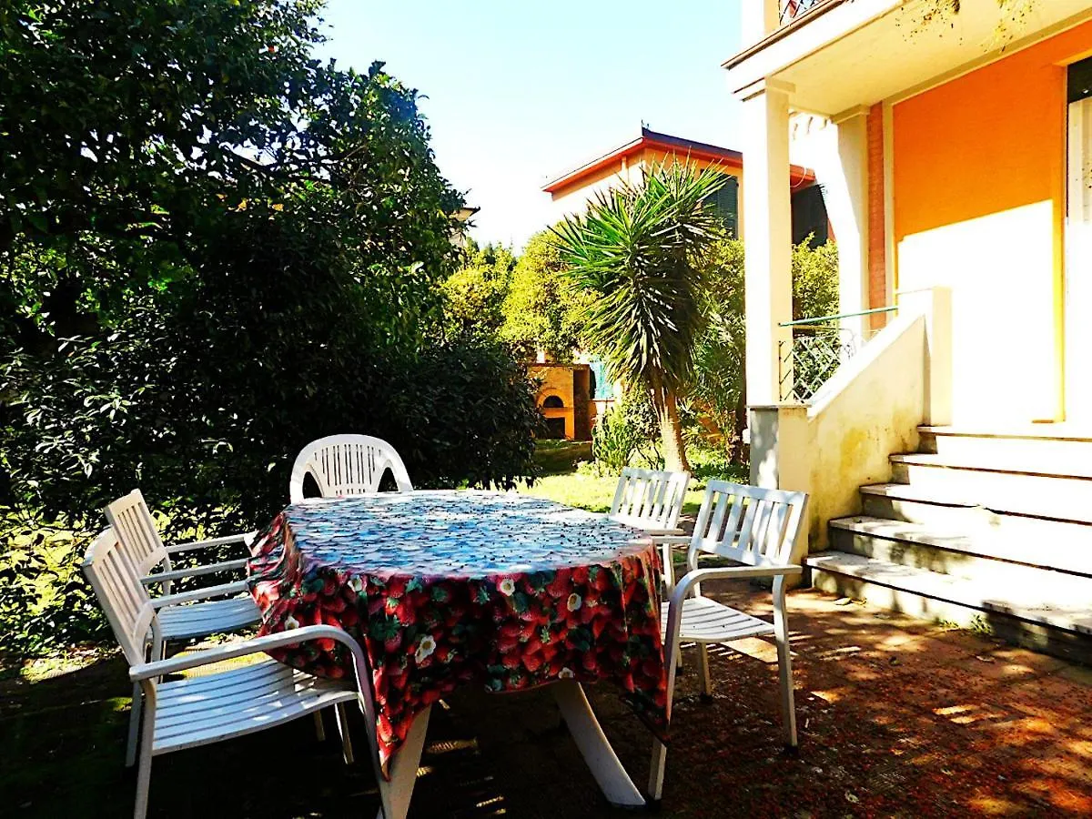 Villino A 20 Metri Dal Mare Villa Levanto 0*,